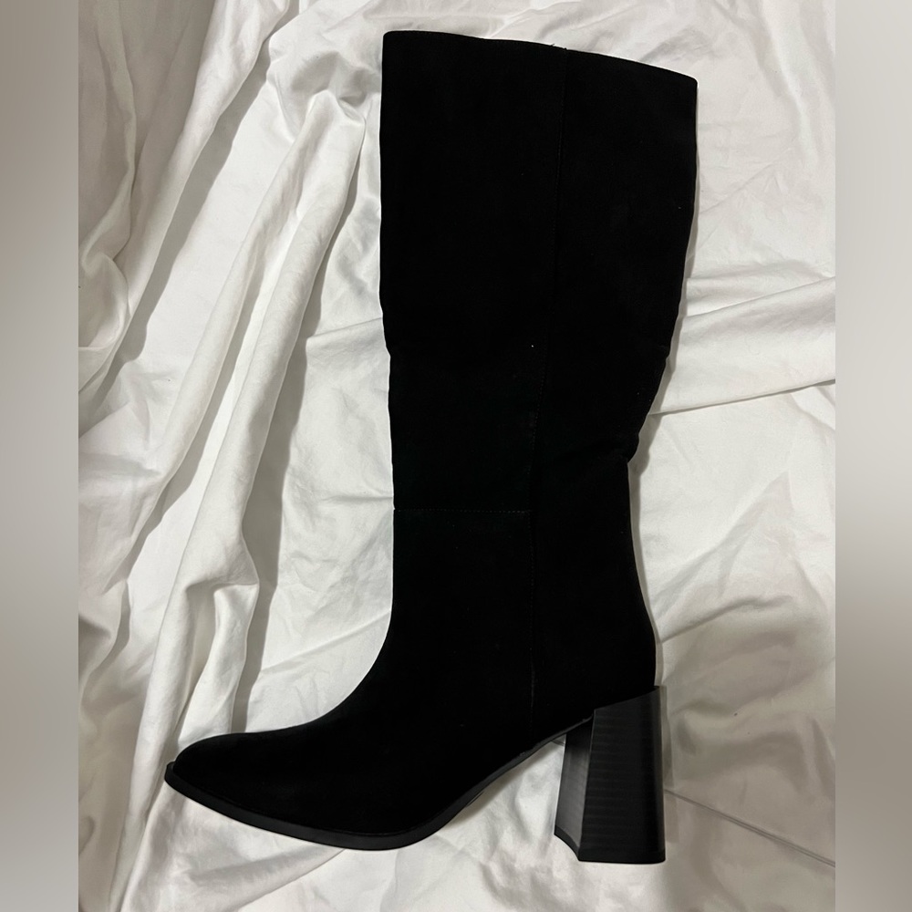 New with tags target black boots size 8